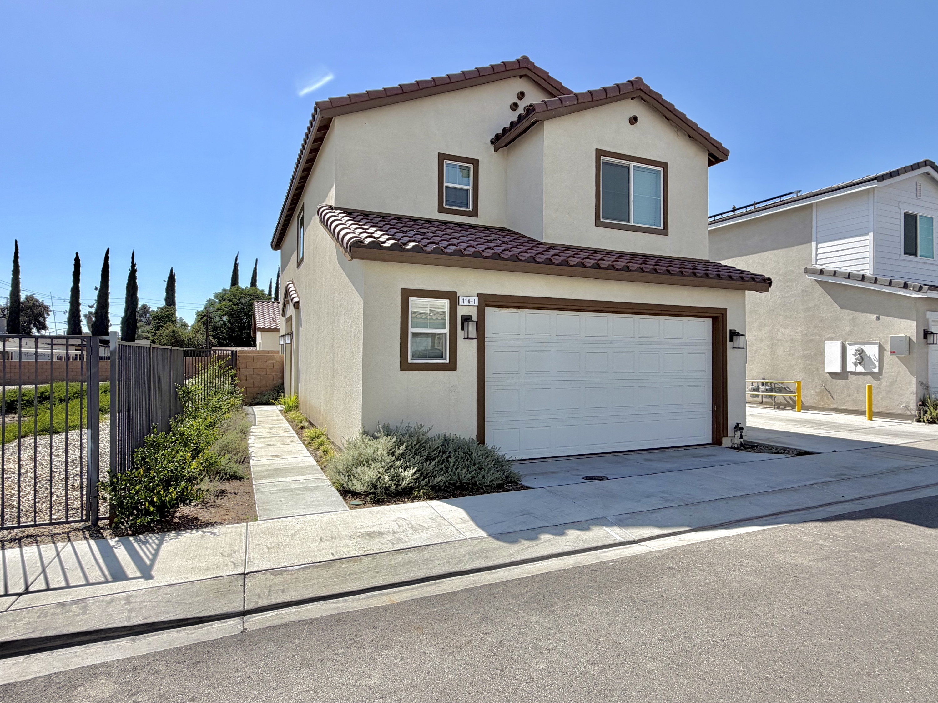 Lassen Ave N 114